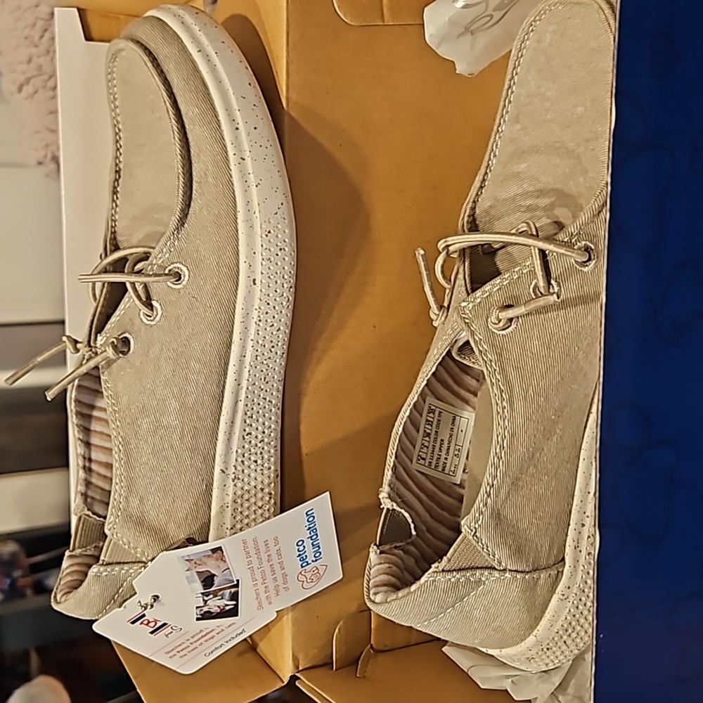 Bobs from sketchers tan shoes